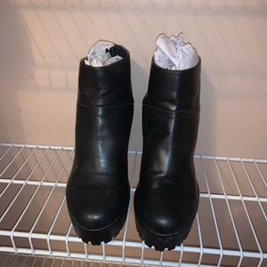 Platform ankle winter boots